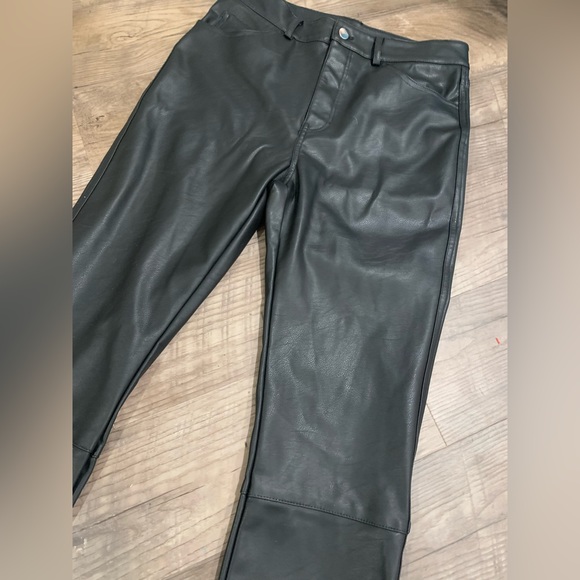 H&M Size 8 Fake Leather Pants - Picture 4 of 5